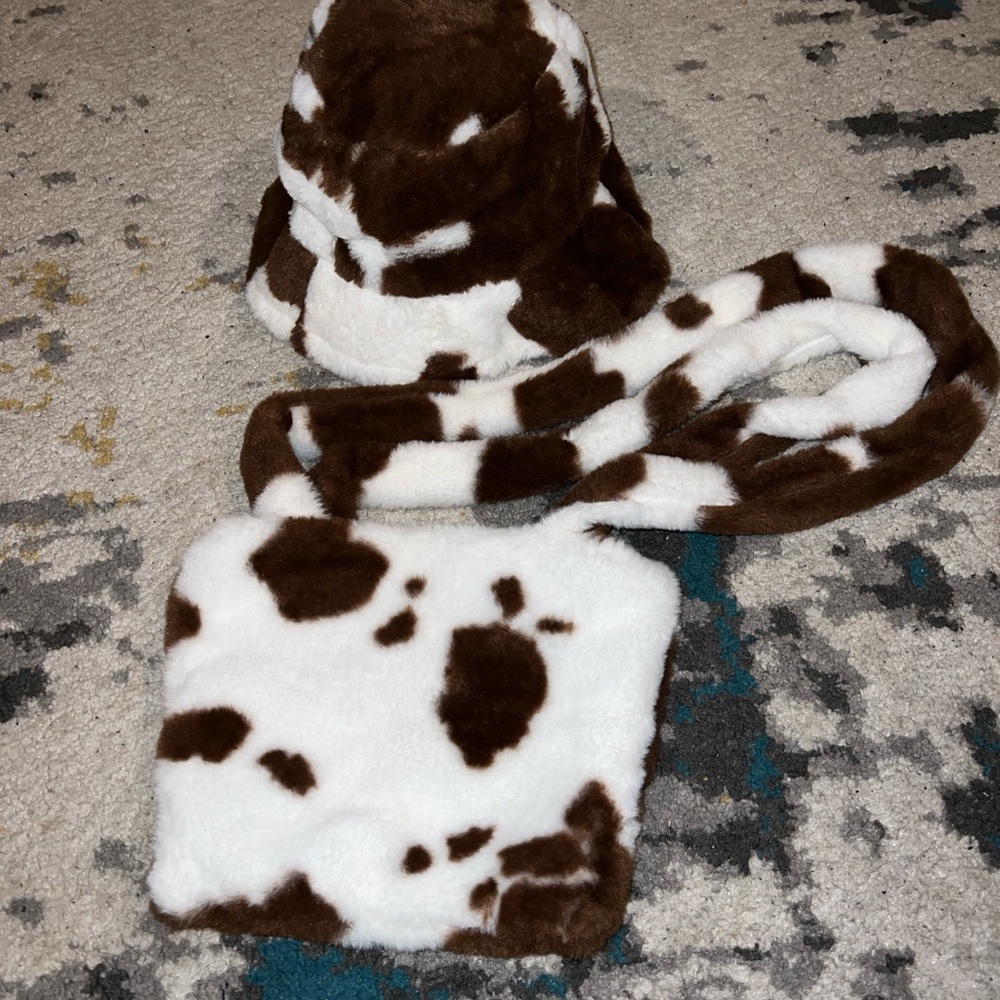 cow print hat and purse set from SHEIN!